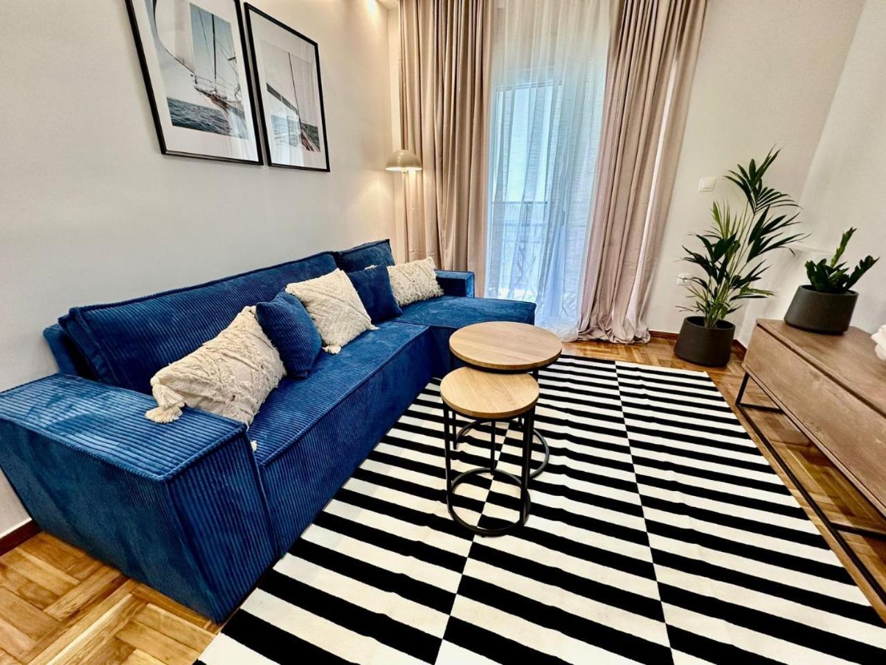 Marcus New Stylish Apt At The Heart Of Athens Exterior photo