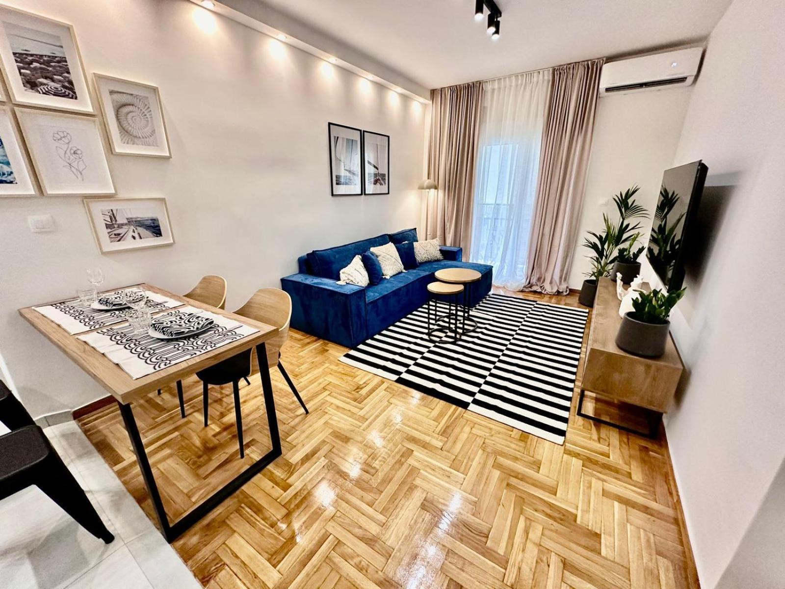 Marcus New Stylish Apt At The Heart Of Athens Exterior photo