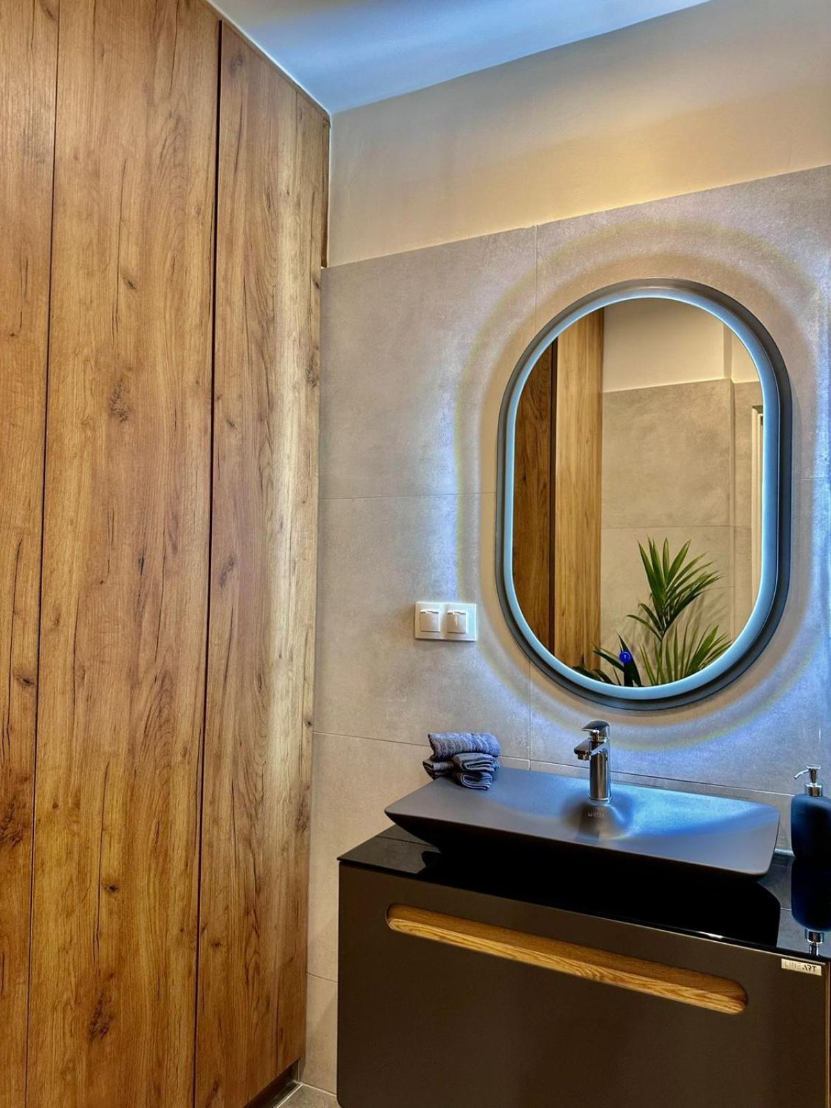 Marcus New Stylish Apt At The Heart Of Athens Exterior photo