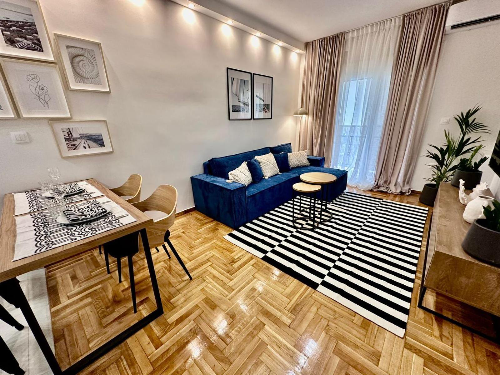 Marcus New Stylish Apt At The Heart Of Athens Exterior photo